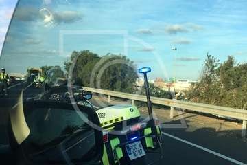 Un motorista se fractura una pierna en un accidente en la GC-1, a la altura de La Mareta (Foto TA)
